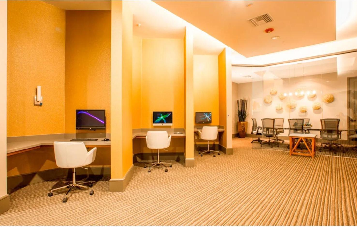 Apartamento A-class Lavish 2 Bed In Woodland Hills Ca *